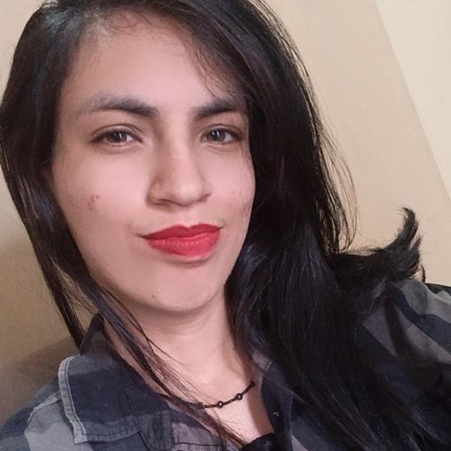 Foto de Sara Trindade Amorim, dona do Beija Flor Perfumes